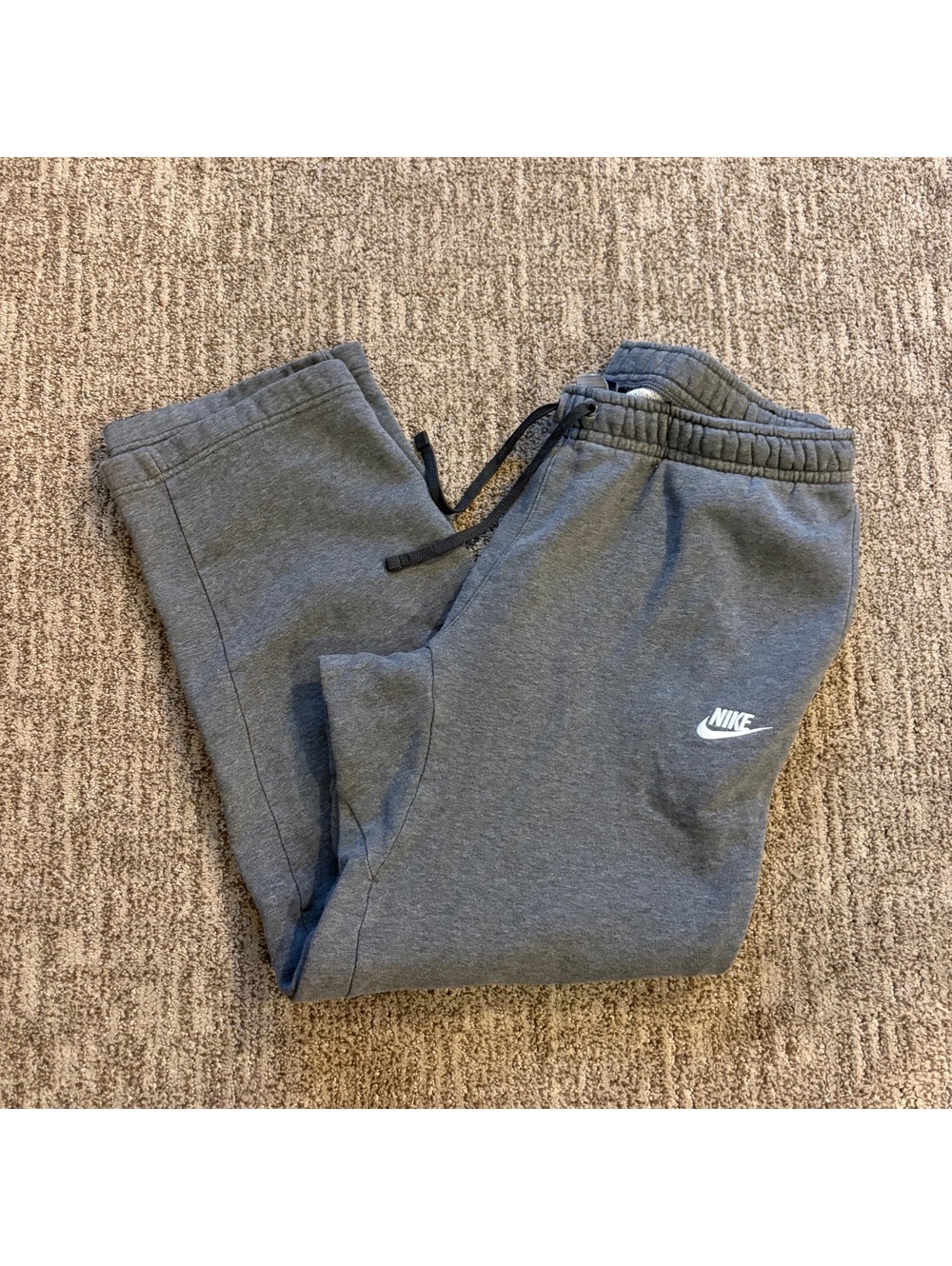 Nike men’s XL straight leg sweatpants